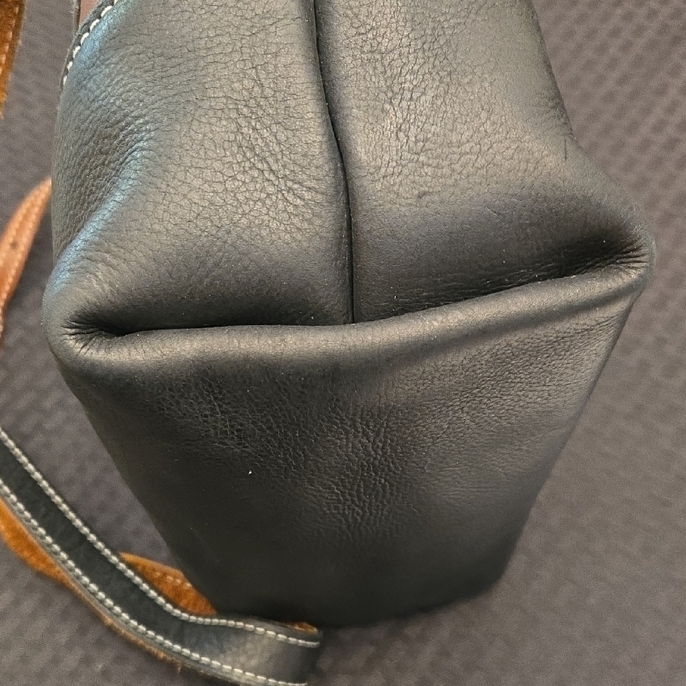 Valor Heavy Leather Crossbody Tote Bag – Artisan Rustic Style - Picture 3 of 12